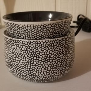 Dotted wax warmer